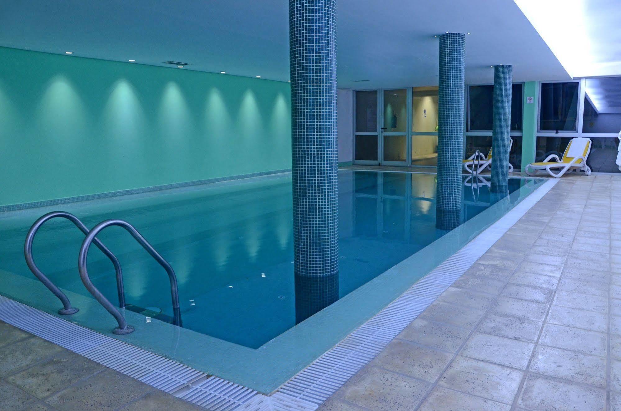 Howard Johnson Plaza Resort & Casino Mayorazgo Paraná Eksteriør bilde Swimming pool